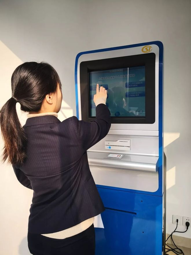 徐州24小时套医保卡回收(24小时套医保卡回收什么意思)